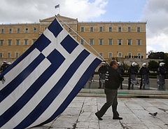 Megállapodtak az új görög mentőcsomagról