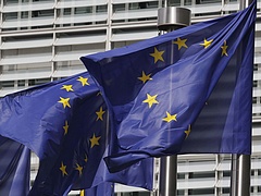 Jön az Európai Szolidaritási Testület - önkéntesekre költ milliárdokat az EU