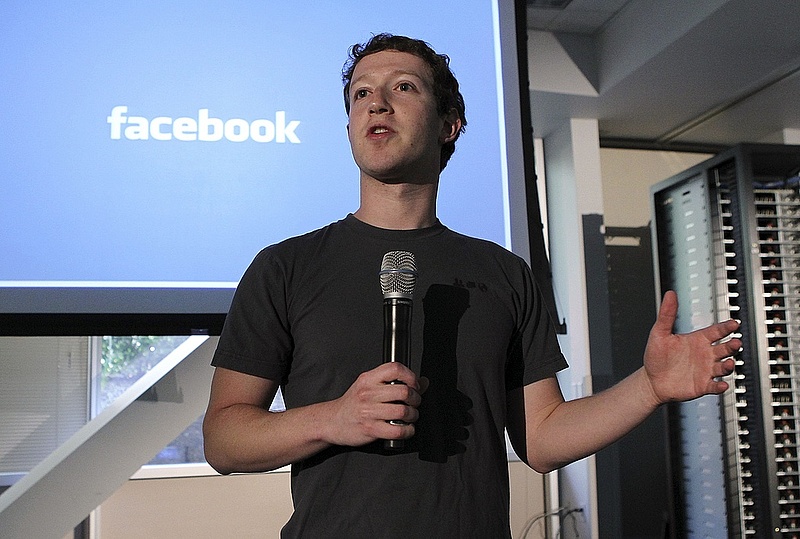 Zuckerberg minden nap bő négymillió dollárt keres