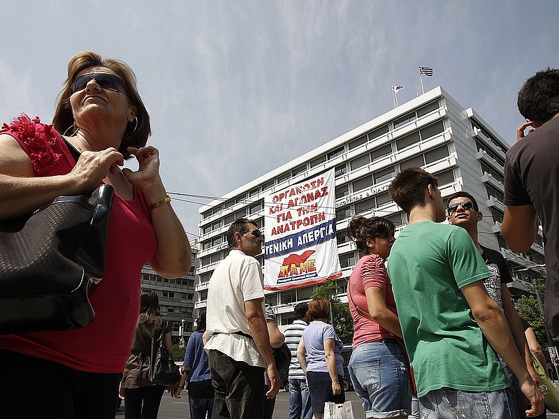 Folytatódik a görög dráma - elfoglalták a minisztériumot (frissített)