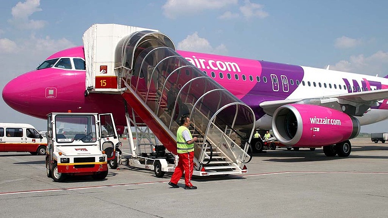Koronavírus: újabb járattörléseket jelentett be a Wizz Air