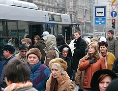 Lengyel buszok pótolják majd a hármas metrót