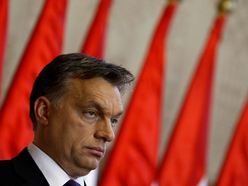 Orbán kellemetlen karácsonya (AFP)