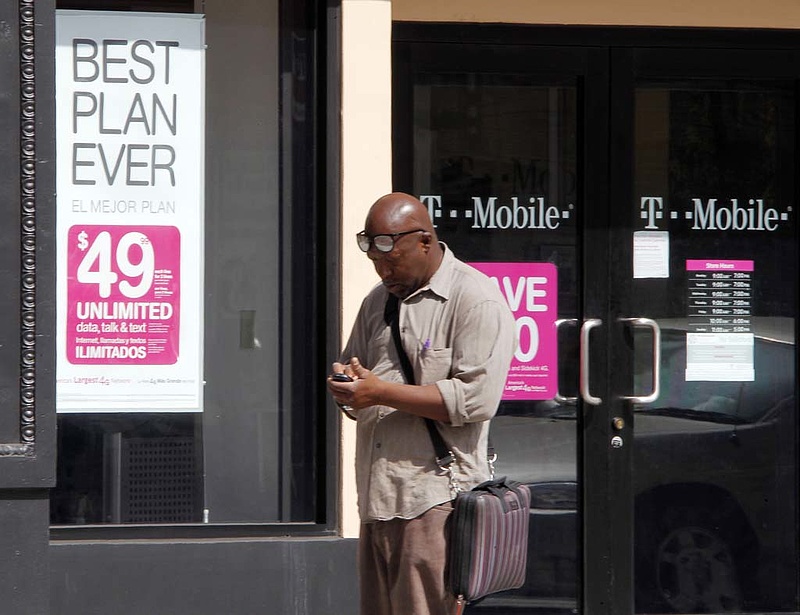 Újabb T-Mobile ügyfelek értettek a tömeges adatlopásban