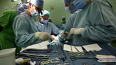 Beláthatatlanul hosszúra nyúltak a műtéti várólisták