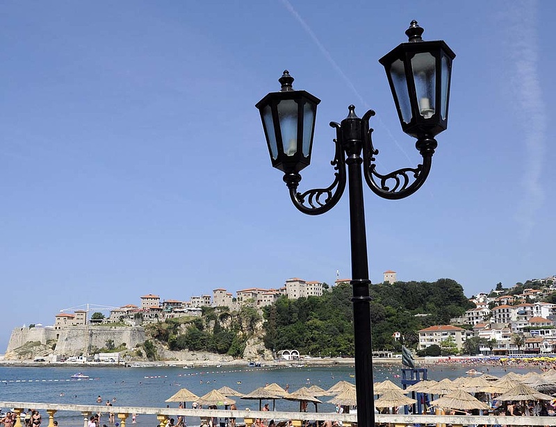Koronavírus: nyitás az Adria egyik partján, mehetnek a turisták