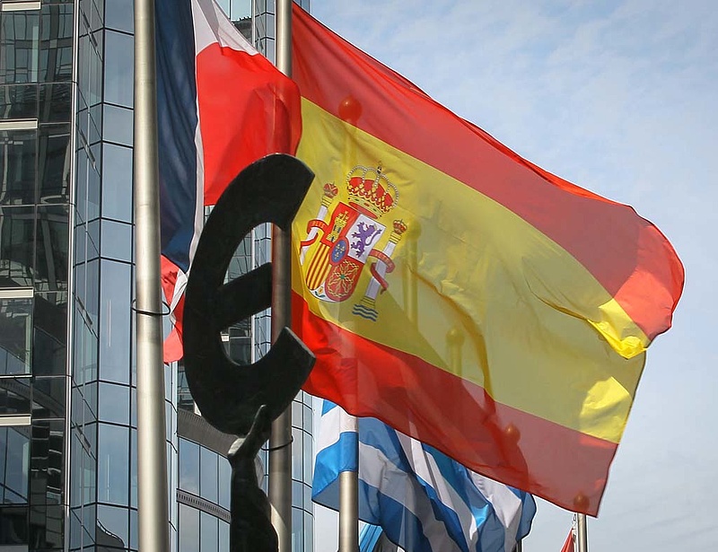 Spanyolországnak még nem sürgős