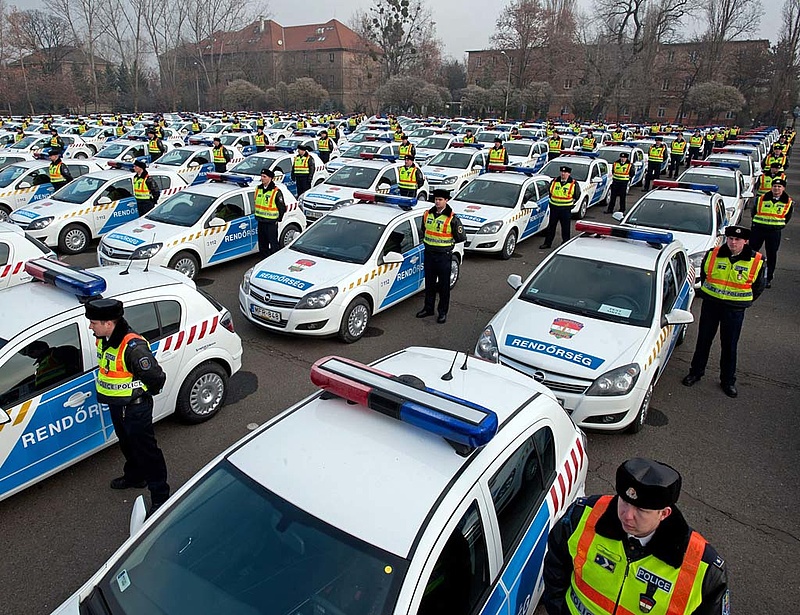 Rendőrségi akció kezdődött Budapest belvárosában
