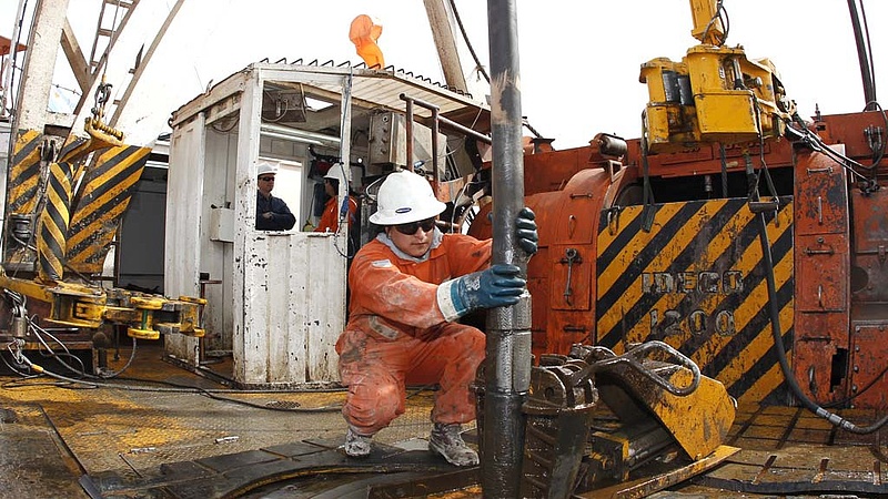 Csökken az orosz kőolaj exportvámja augusztustól