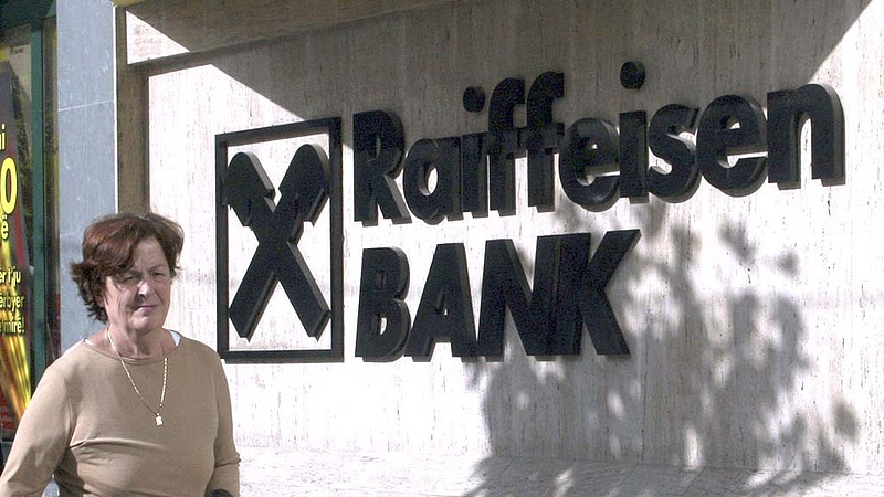 A Raiffeisen Bank élén folytatja Zolnai György