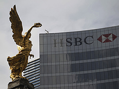 Hatalmas részvény-visszavásárlásra készül a nagybank az HSBC
