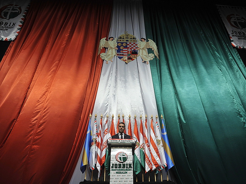 Miből él Vona Gábor, a Jobbik pártelnöke? Íme, a részletek