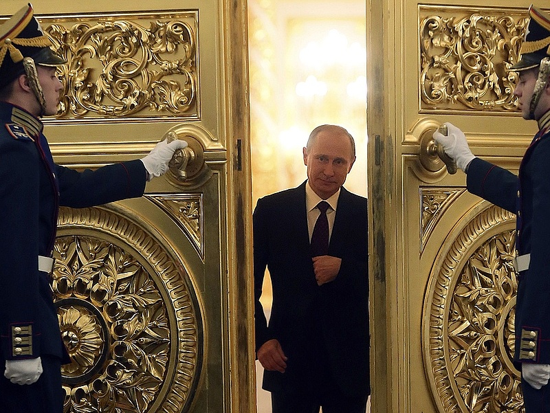 Harckészültségi ellenőrzést rendelt el Putyin az ukránok miatt