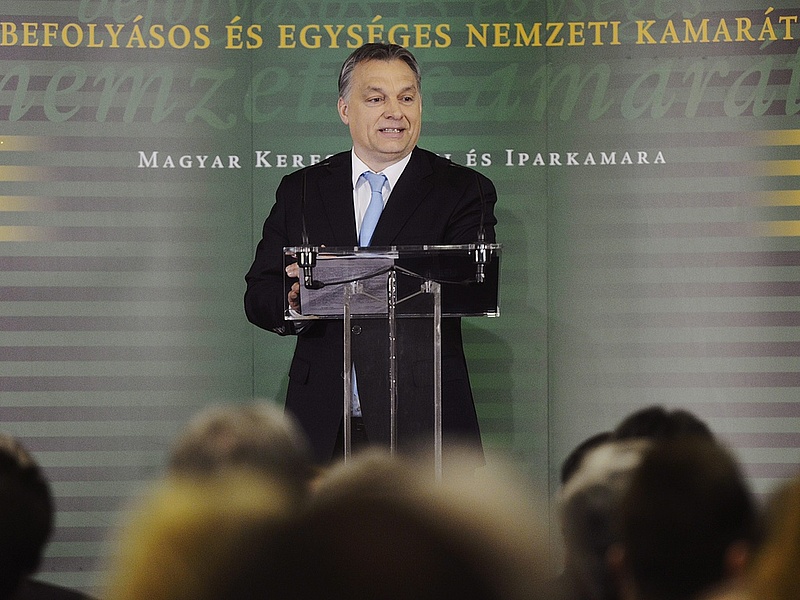 Gazdasági programot hirdetett Orbán - itt a tíz pont