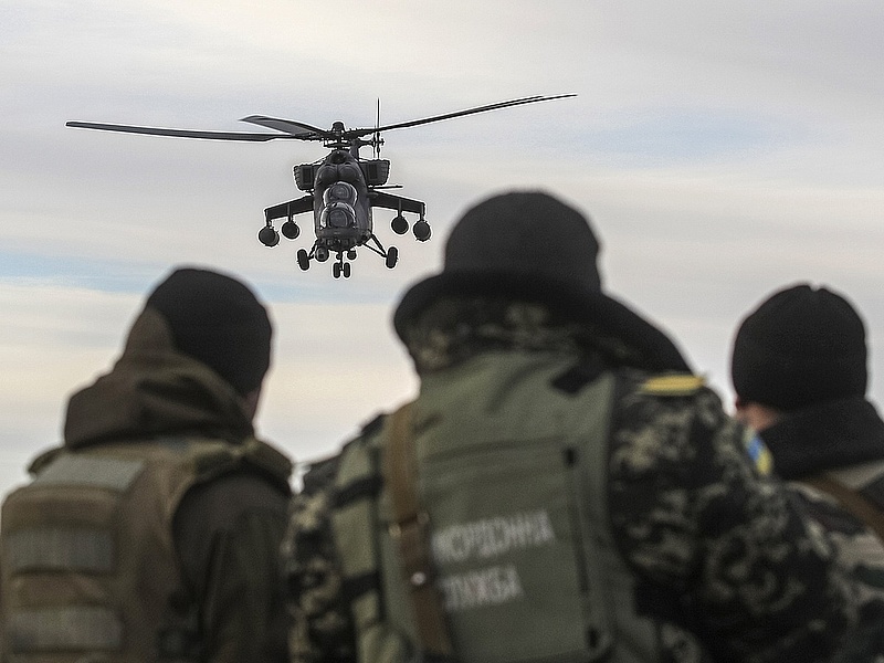 Sorakoznak az orosz csapatok az ukrán határon