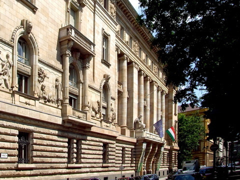 Csökkent a magyar bankok forintlikviditása