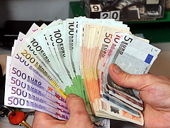 Itt a bejelentés: Az MNB 9 milliárd eurót adna a bankoknak a tartalékból