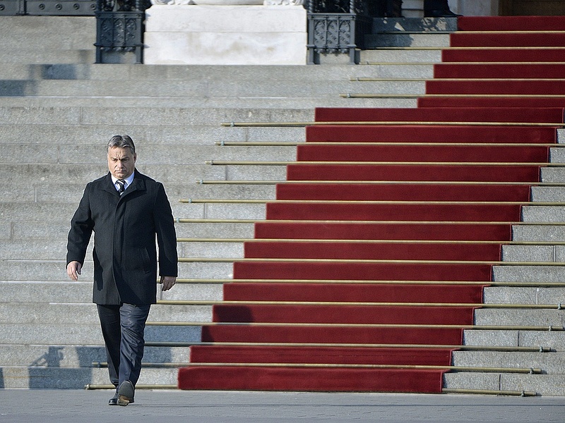 Adócsökkentésről is beszélt Orbán a parlamentben
