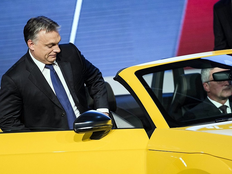 Orbán olcsóbb autózást ígért
