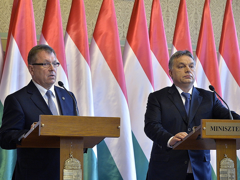 Itt van Matolcsy és Orbán bejelentése - öntik a közpénzt az MKB-ba
