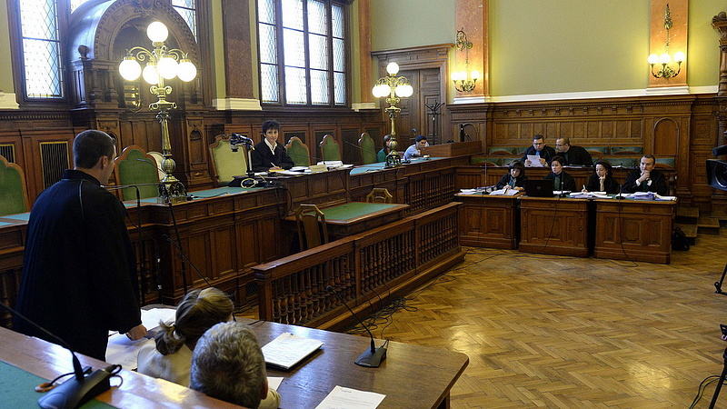 Bajban a Budapest Környéki Törvényszék - sorra távoznak a bírók