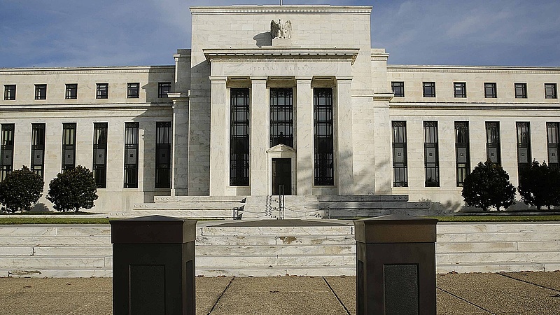 Bizonytalanságok a Fed-nél - aggódnak a jegybankárok