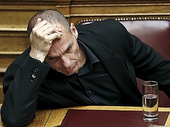 Elgurult a gyógyszer a görög pénzügyminiszternél - Varufakisz a hitelezők terrorjáról beszél
