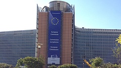 Brüsszel is vizsgálja a CEU-törvényt - itt az időpont