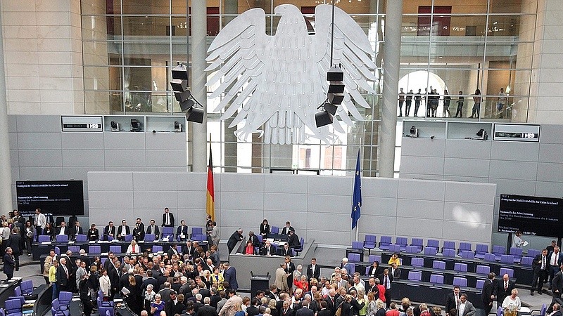 Megfenyegették a német parlament török tagjait