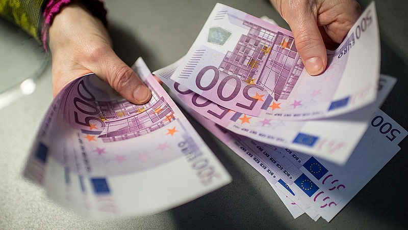 Döntött az ECB: halálra ítélték az 500 euróst