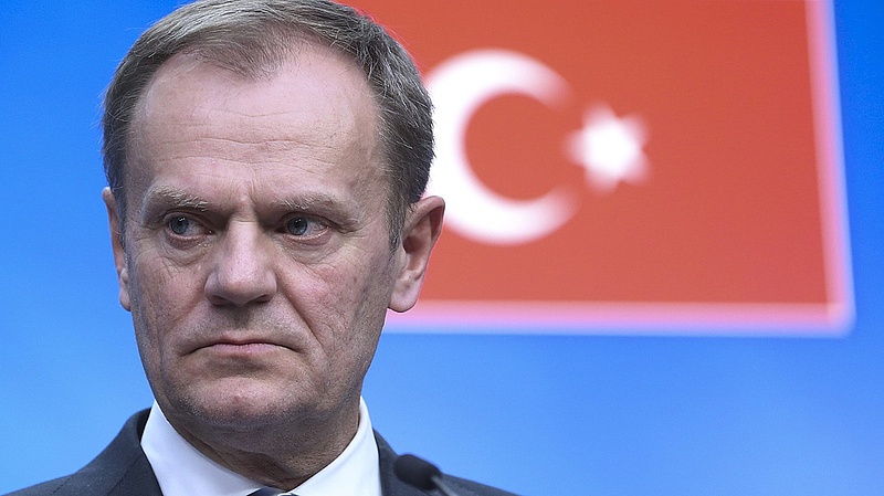 Tusk: Törökország a legjobb példa arra, miként kell kezelni a menekülteket (bővítve)