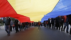 Nem tágítanak a romániai tüntetők 