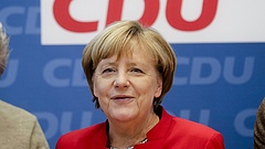 A CSU is beállt Merkel mögé
