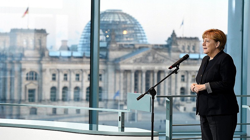 Merkelt újabb két évre megválasztották a CDU elnökének