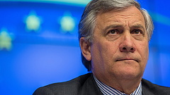 Az EP nem tágít a volt román korrupcióellenes főügyész mellől