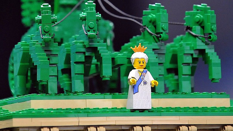 Blöffölt a polgármester? Furcsaságok a nyíregyházi Legoland körül