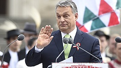Össztűz Orbánra: putyinozás, vandálozás, bugrisozás