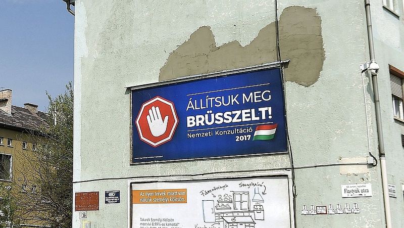 Újabb kommunikációs fegyvert talált a Fidesz Brüsszel ellen