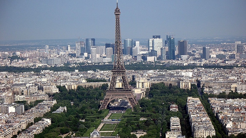 Párizsnak nem kellenek a csóró turisták - korlátozások jönnek