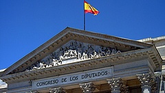 A spanyol vezetés feloszlatta a katalán kormányt