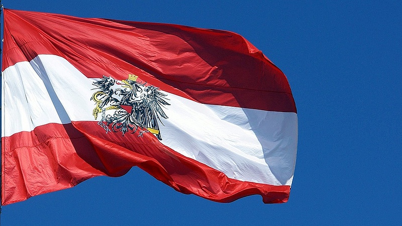 Sokaknak csökken a családi pótléka - megszólalt az osztrák kancellár