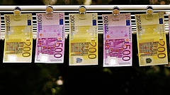 Támadnak a hamis eurók