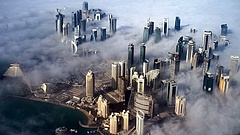 Katar 30 százalékkal növeli földgáztermelését
