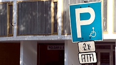 Örülhetnek az autósok: egyelőre nem lesz új fizetős parkolóövezet Budapesten