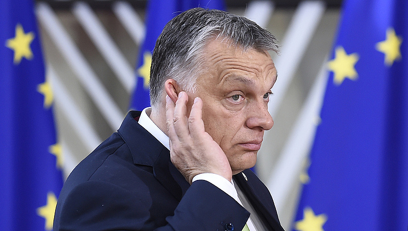 Újabb súlyos figyelmeztetést kapott Orbán