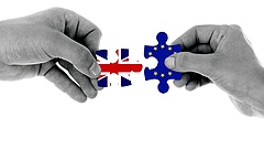 Brexit: May üzent a külföldi EU-állampolgároknak