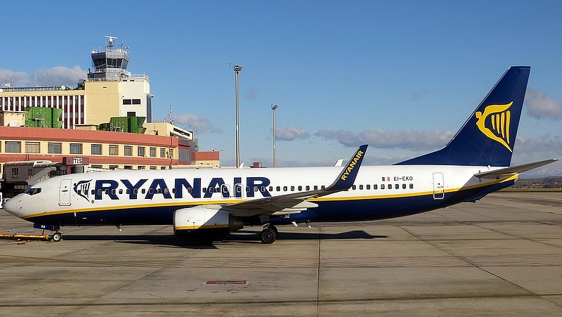 Kórházba kellett szállítani az egyik Ryanair-gép utasait
