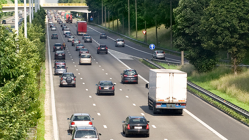 Autópályadíj: eurótízmilliókat bukik Németország