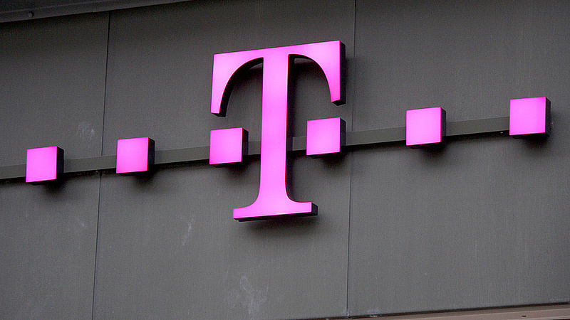 Részvény-visszavásárlási aukciót tart a Telekom
