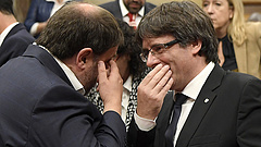 Súlyos büntetést kapott a leváltott katalán elnök pártja